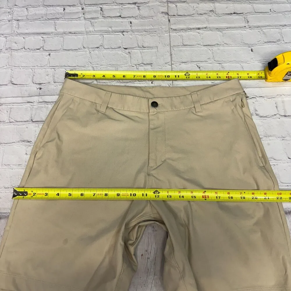 Lululemon Men ABC Shorts Classic Fit 9